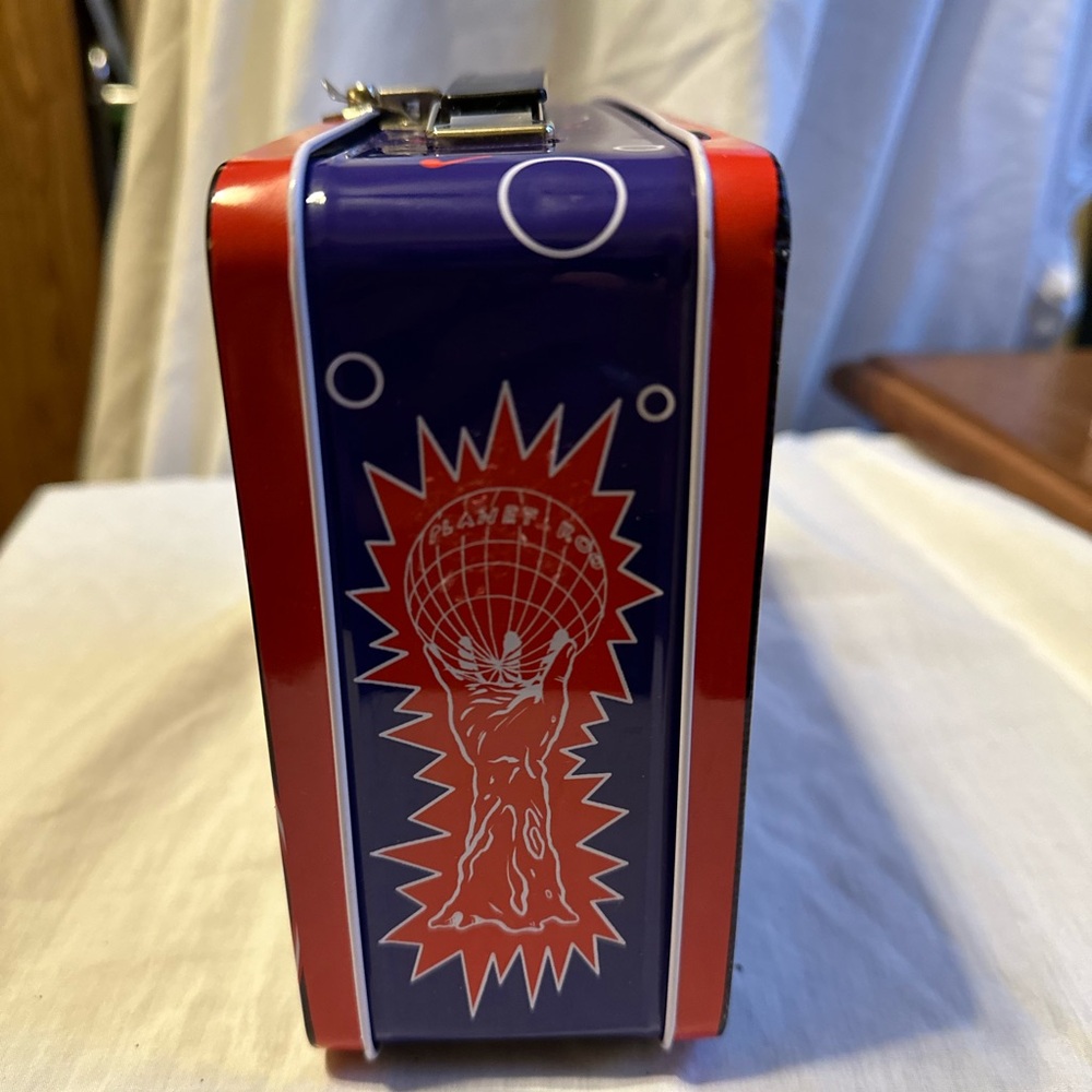 bonnaroo metal lunch box